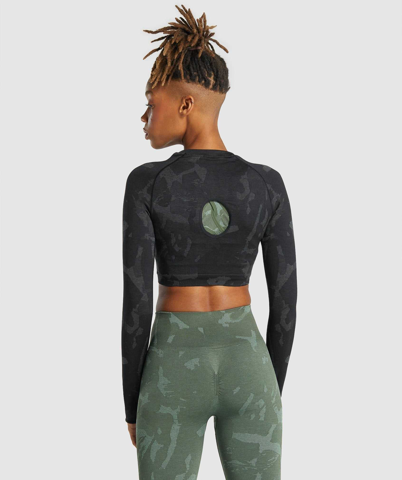 Black Gymshark Adapt Camo Seamless Long Sleeve Crop Women's Tops | PMRZYW615