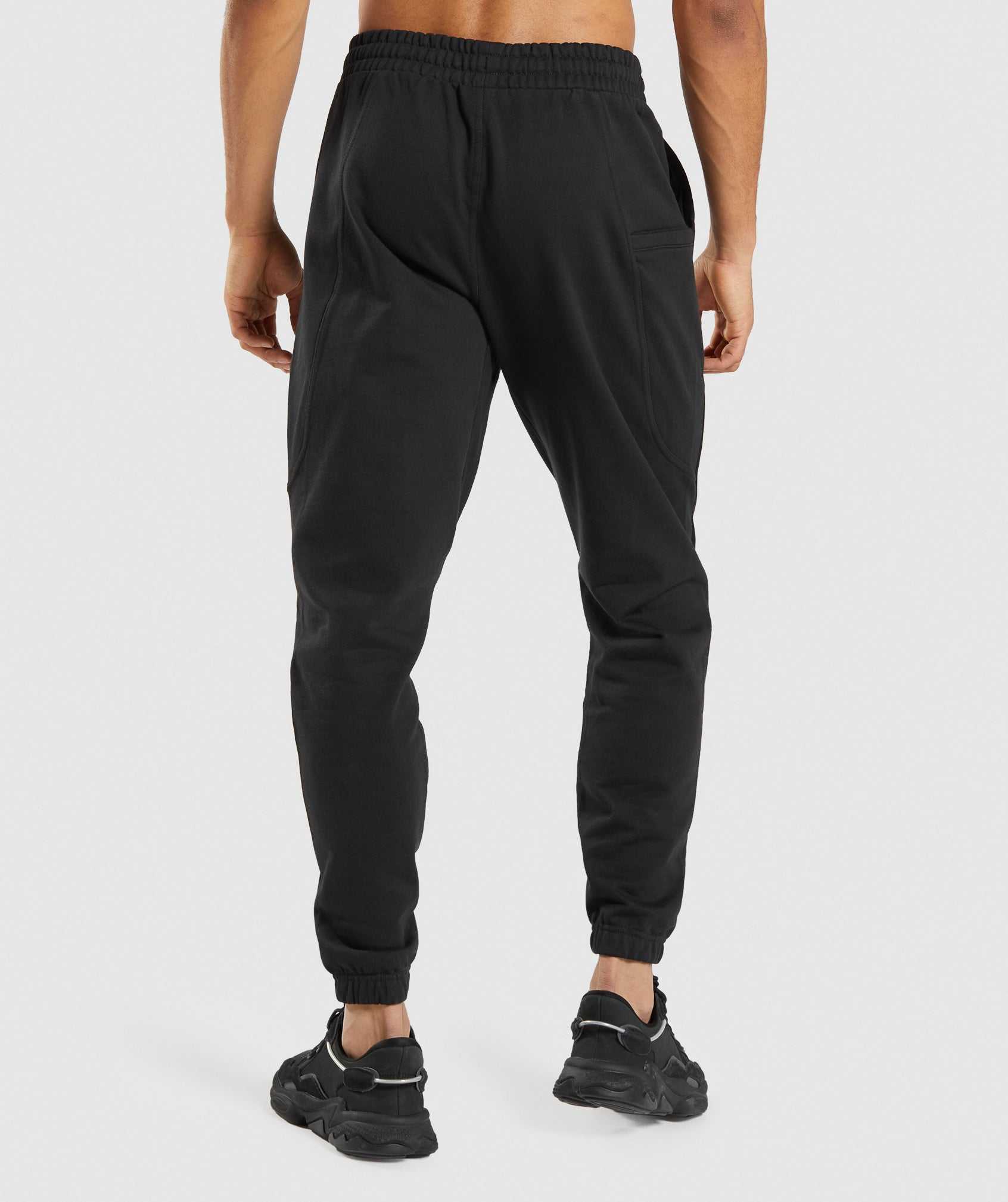 Black Gymshark Essential Oversized Men's Jogger | KLPYAJ270