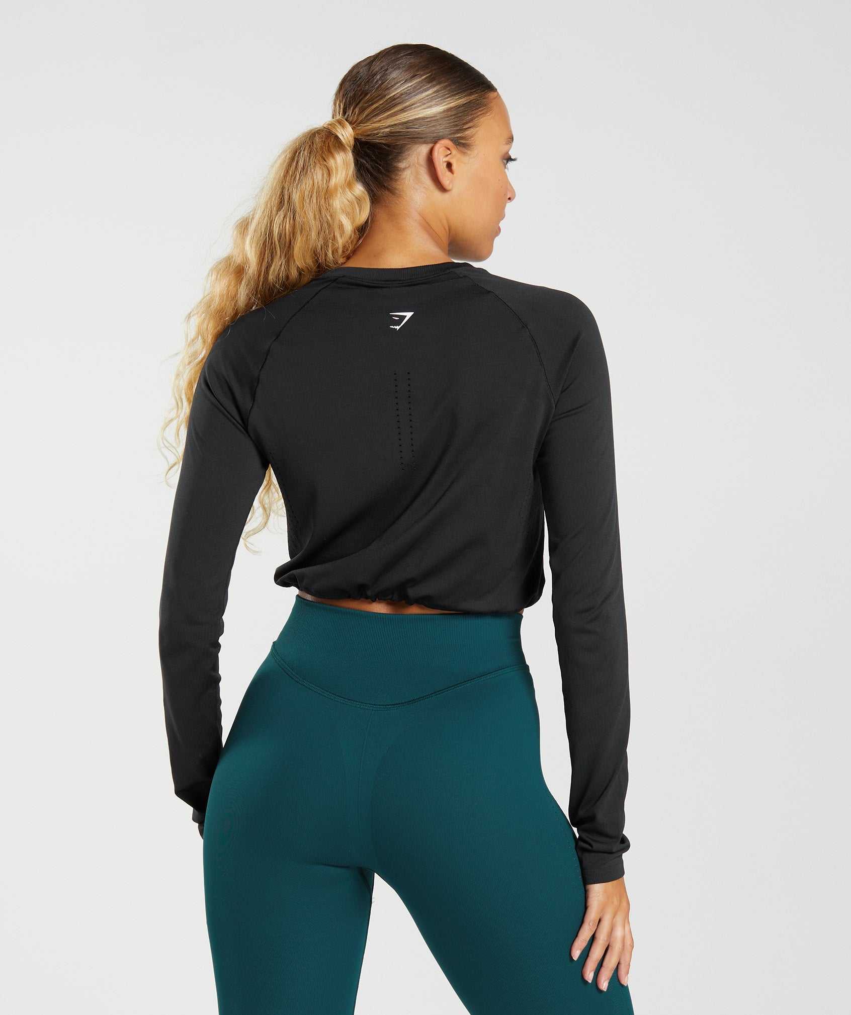 Black Gymshark Sweat Seamless Long Sleeve Crop Women's Tops | TMSKOF458