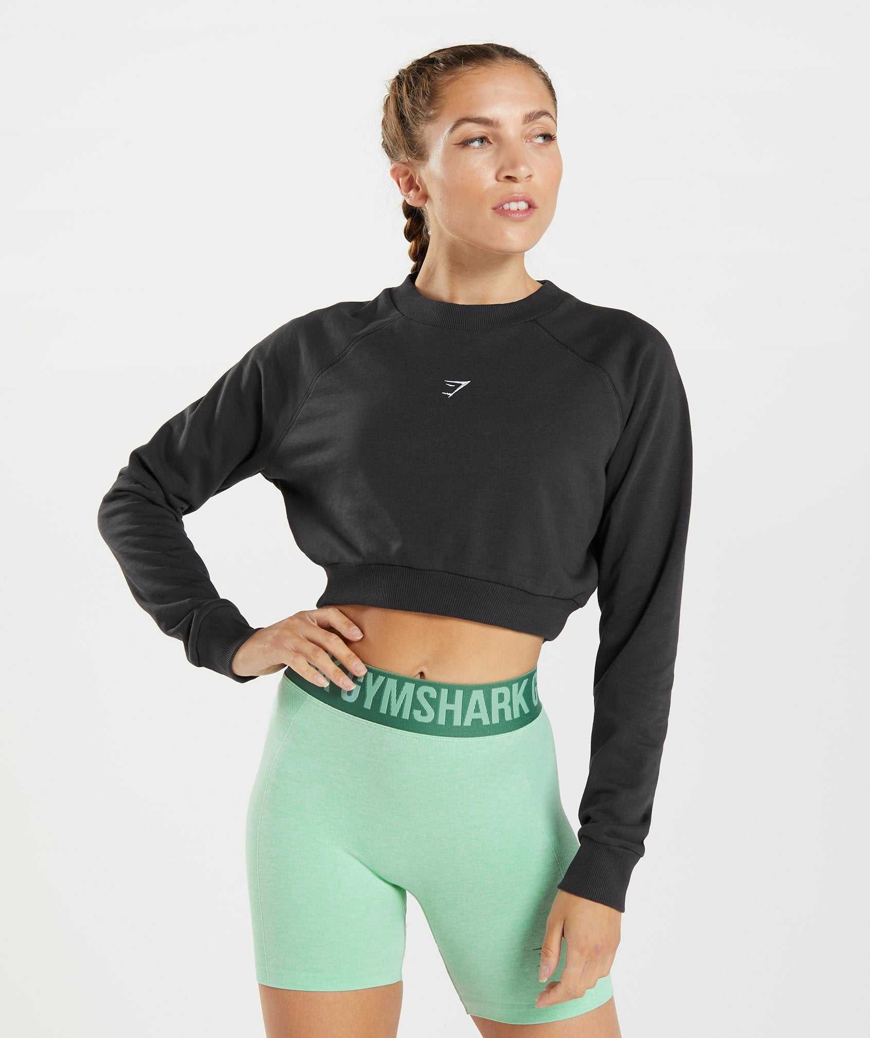 Black Gymshark Training Cropped Sweater Women's Pullover | XCNIGY032