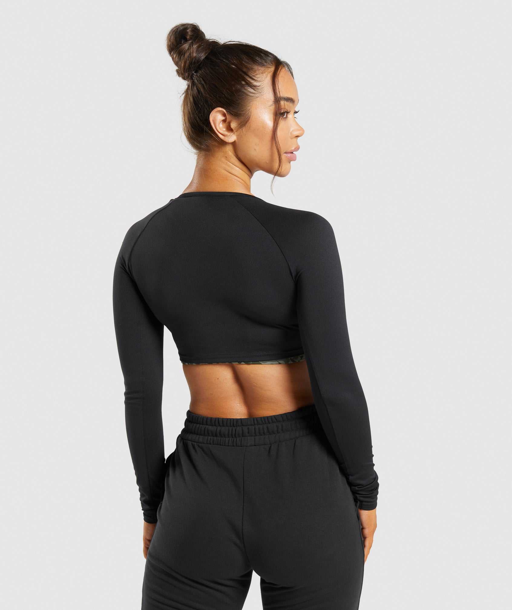 Black Gymshark Training Long Sleeve Crop Women's Tops | KXQMGU032