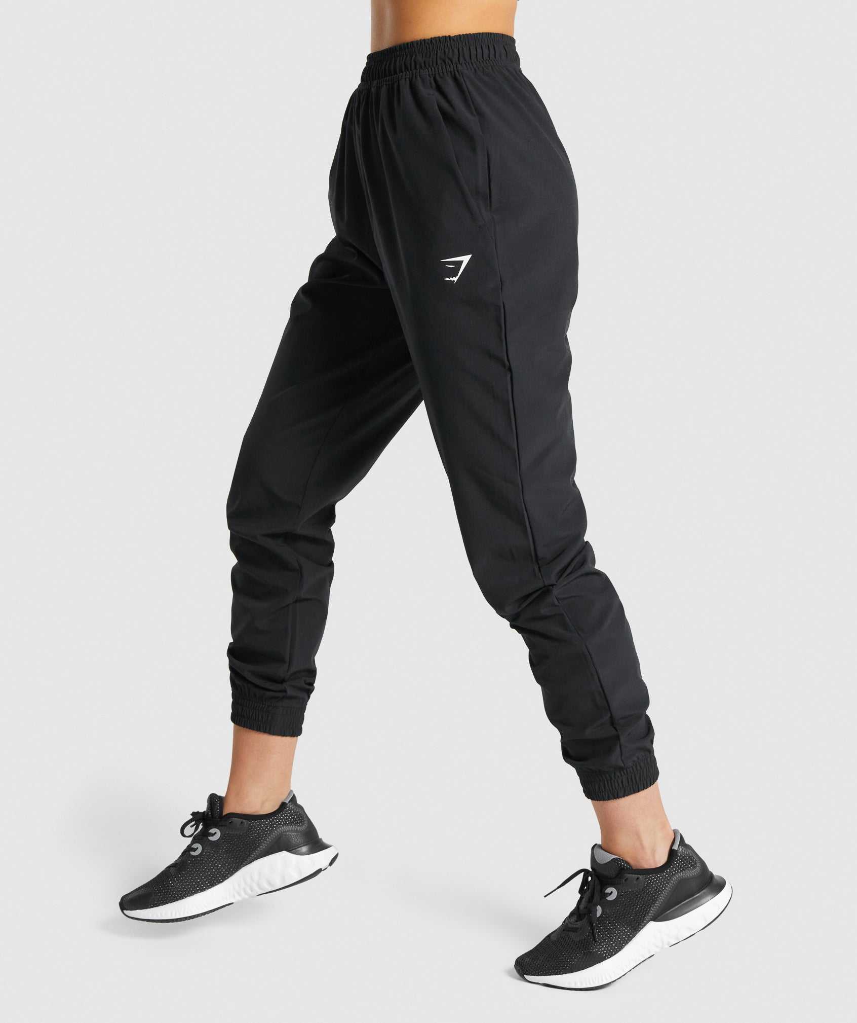 Black Gymshark Training Woven Women's Jogger | ZPKWJR249