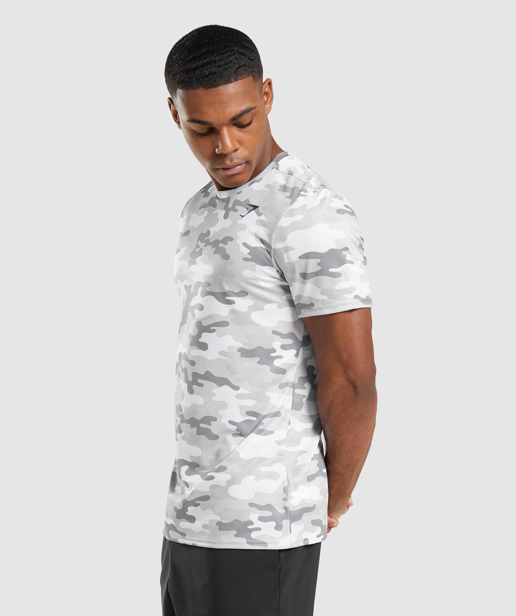 Light Grey Camo Gymshark Arrival Men's T Shirts | EVGTMY230