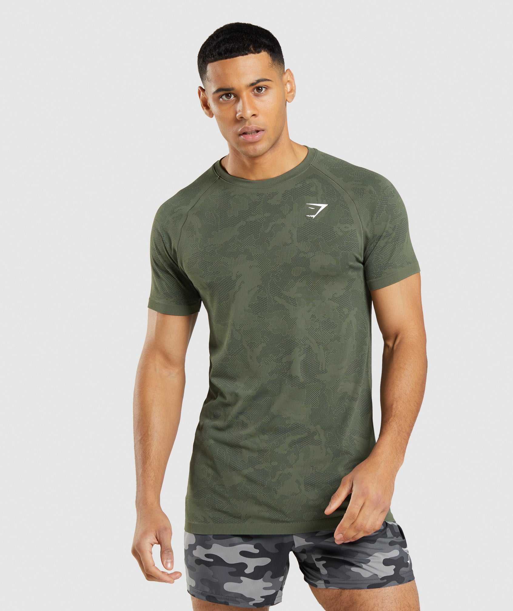 Olive / Black Gymshark Geo Seamless Men\'s T Shirts | XSWYAC059